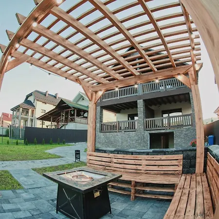 Saliuk Lodge *